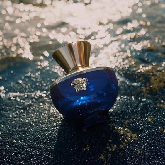 Versace Pour Femme Dylan Blue EDP phù hợp với nhiều chị em phụ nữ