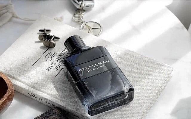 Nước hoa Givenchy giá bao nhiêu?