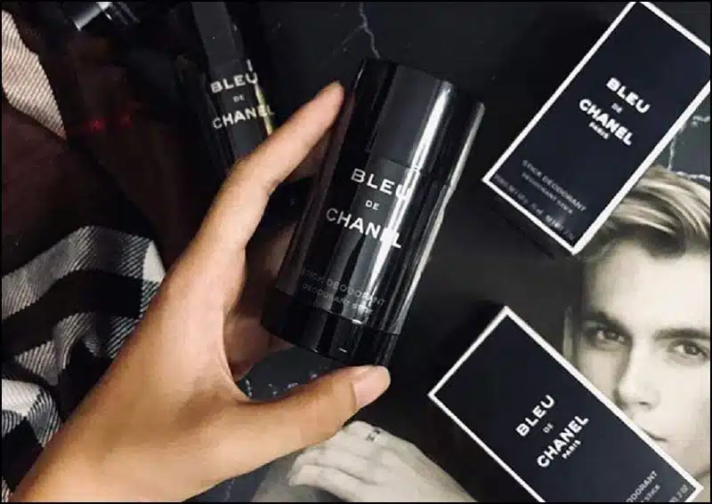 Top 8 lăn khử mùi nước hoa dành cho nam giới được yêu thích nhất