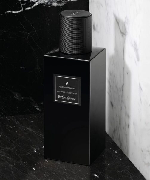 Yves Saint Laurent 6 place Saint Sulpice